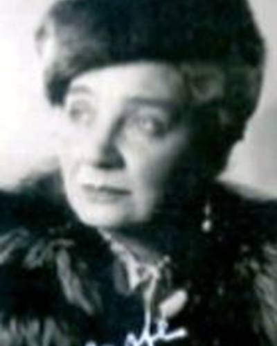 Лина Карстенс фото