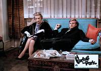 Кадр Босиком по парку