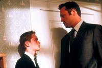 Кадр Скрытая угроза