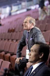 Кадр Западное крыло