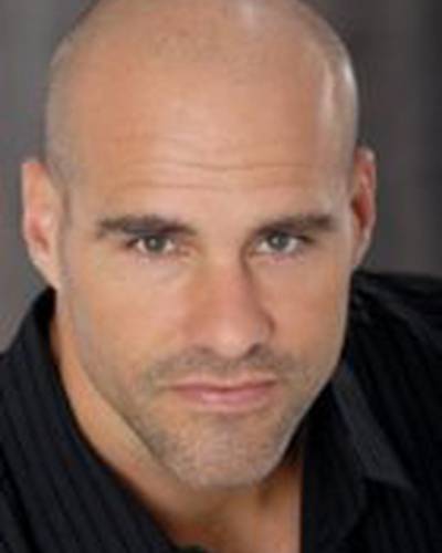 Рей Эрнандес фото