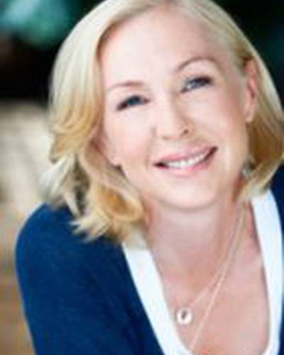 Элизабет Харпур фото