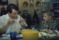 Кадр Малкольм в центре внимания