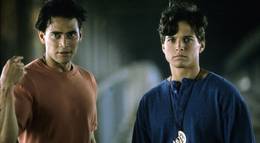 Кадр из фильма "Двойной дракон" - 1