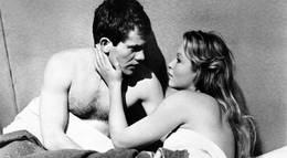 Кадр из фильма "Девушка в витрине" - 1