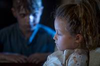 Кадр По ту сторону двери