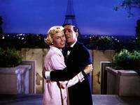 Кадр Апрель в Париже