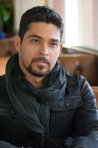 Кадр Ларри Краун