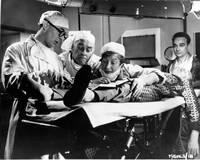 Кадр Так держать... Медсестра