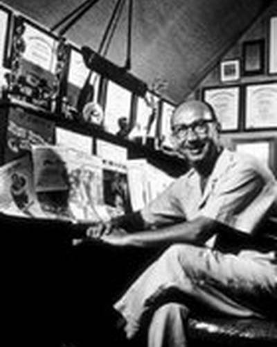 Сэмми Кан фото