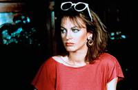 Кадр Троих нужно убрать