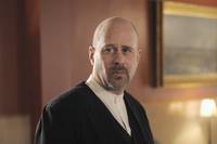 Кадр Быть человеком