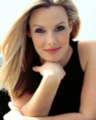 Эмма Бакли фото