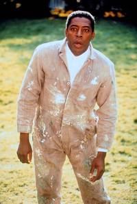 Кадр Рука, качающая колыбель