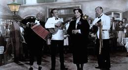 Кадр из фильма "Am Brunnen vor dem Tore" - 1