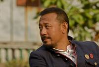 Кадр Пусть летят пули