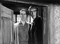 Кадр Сквозь тёмное стекло