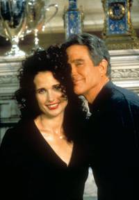 Кадр Город и деревня