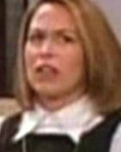 Хиллари Мэтьюз фото