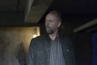 Кадр Быть человеком