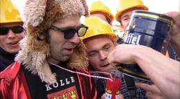 Кадр из фильма "Страна пива" - 1