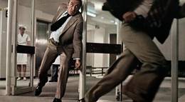 Кадр из фильма "Прощай, полицейский" - 1