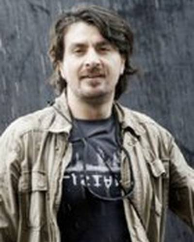 Гёкхан Тирьяки фото