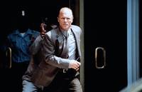 Кадр Абсолютная власть