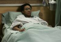 Кадр Малкольм в центре внимания