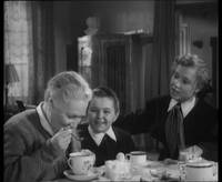 Кадр Алеша Птицын вырабатывает характер