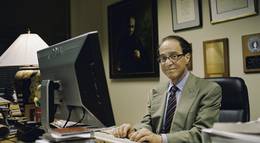 Кадр из фильма "Подключите и молитесь" - 2