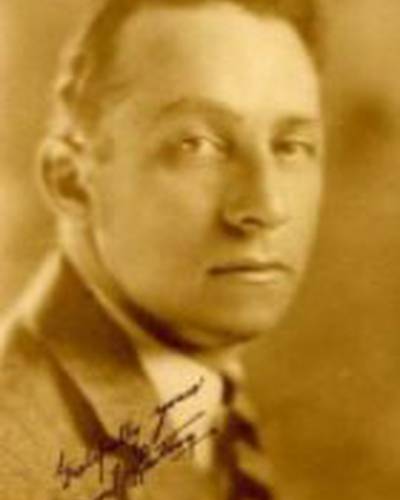 Реймонд Хаттон фото