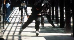 Кадр из фильма "Неудержимые" - 2