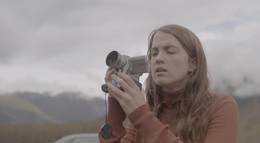 Кадр из фильма "Оленья кожа" - 1