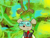 Кадр Бежал мышонок по траве