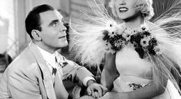 Кадр из фильма "Мисс Глори" - 2