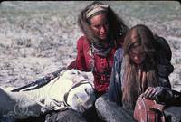 Кадр Скотница Энни и маленькая попка