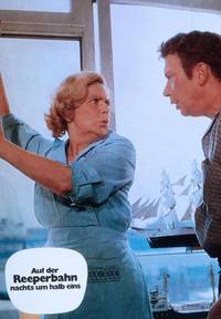 Кадр На Реепербане ночью, в половине первого