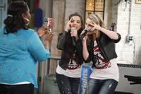 Кадр Держись, Чарли!