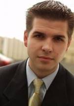 Adam Smoluk фото