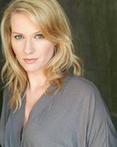 Эмили Холмс фото