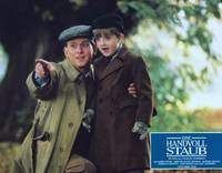 Кадр Пригоршня праха