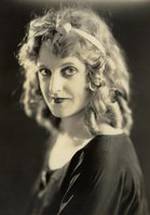 Элла Холл фото