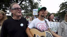 Кадр из фильма "The Big Fix" - 2