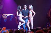 Кадр Сдохни, Джон Такер!