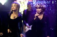 Кадр Элли МакБил