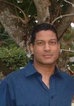 Омар Хосейн фото