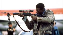 Кадр из фильма "Пассажир 57" - 2