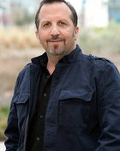 Арон Уорнер фото