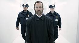 Кадр из фильма "Револьвер" - 1